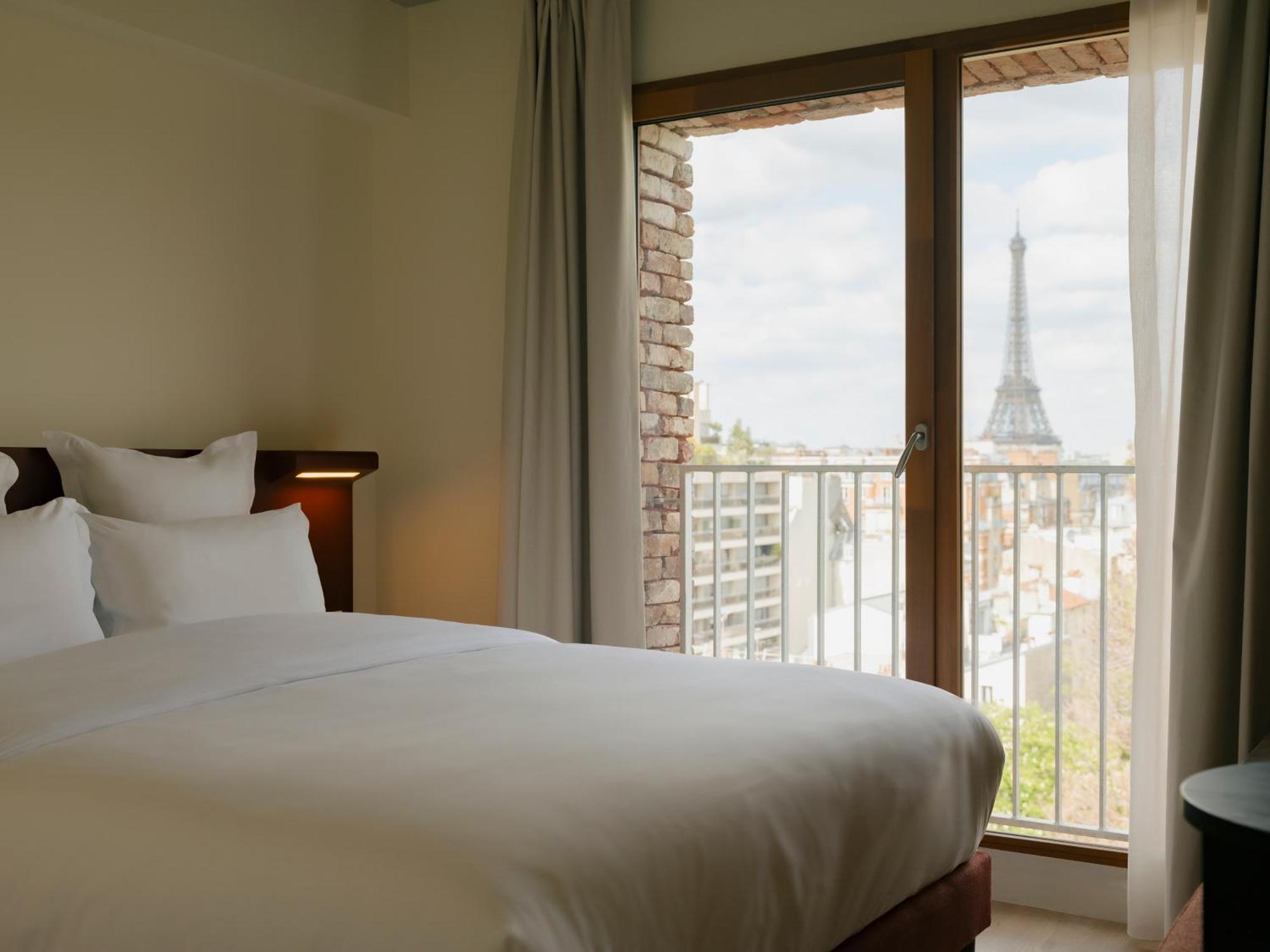 Edgar - Eglise 4* Paris