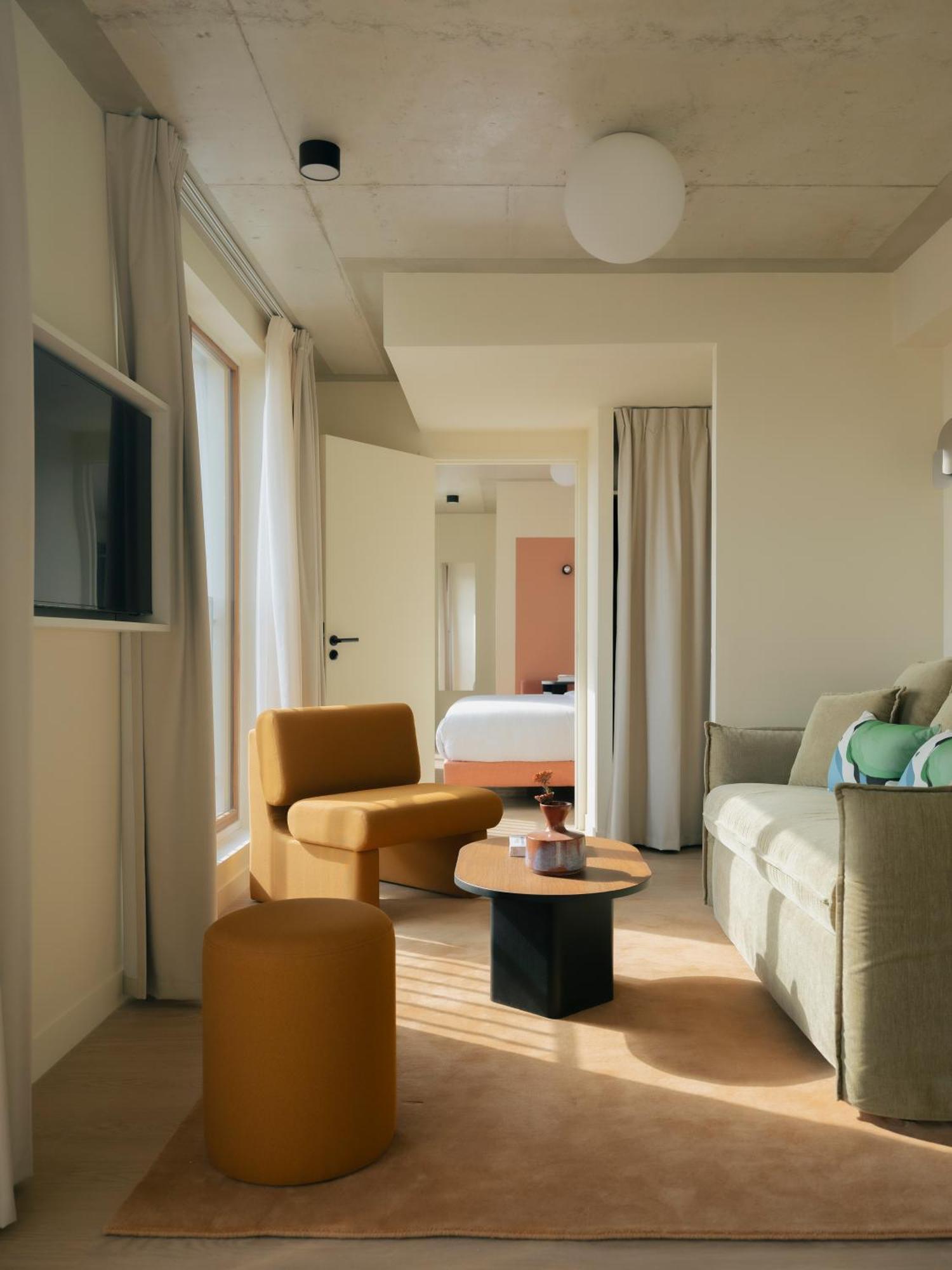 Edgar - Eglise Aparthotel 4*