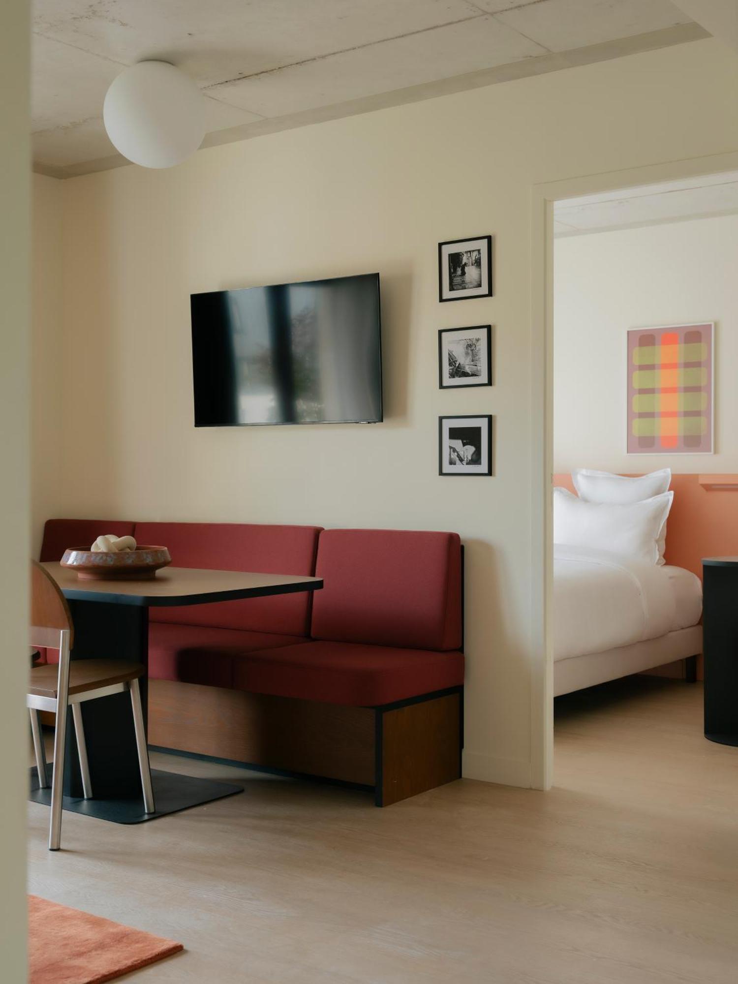 Edgar - Eglise Aparthotel 4*